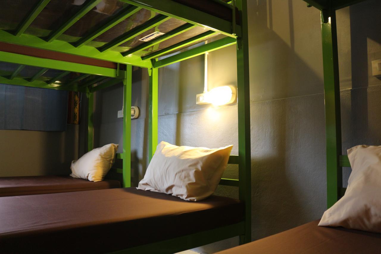 Ama Phuket Hostel Ngoại thất bức ảnh